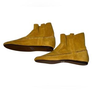 ⚡️ Anthropologie Latigo Yellow Suede Booties Size 9